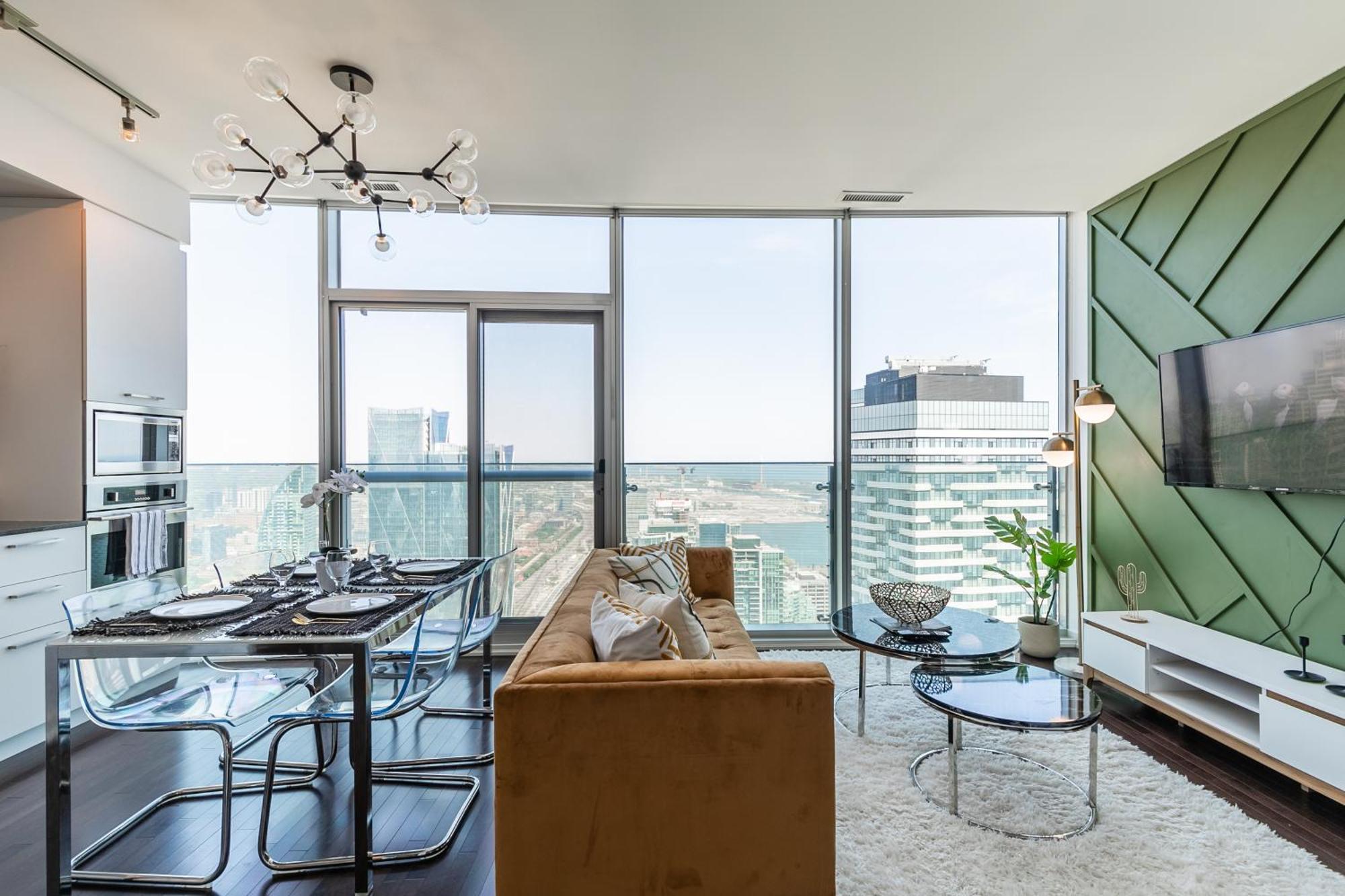 Skytree - Modern Rusty Condo Close To Union Station In Heart Of Downtown โตรอนโต ภายนอก รูปภาพ